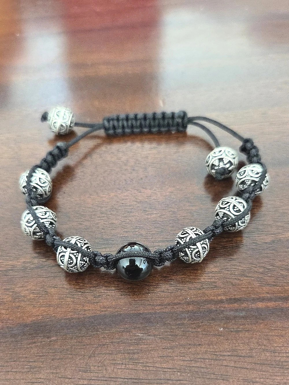 Beaded Bracelet in Black & Silver New
